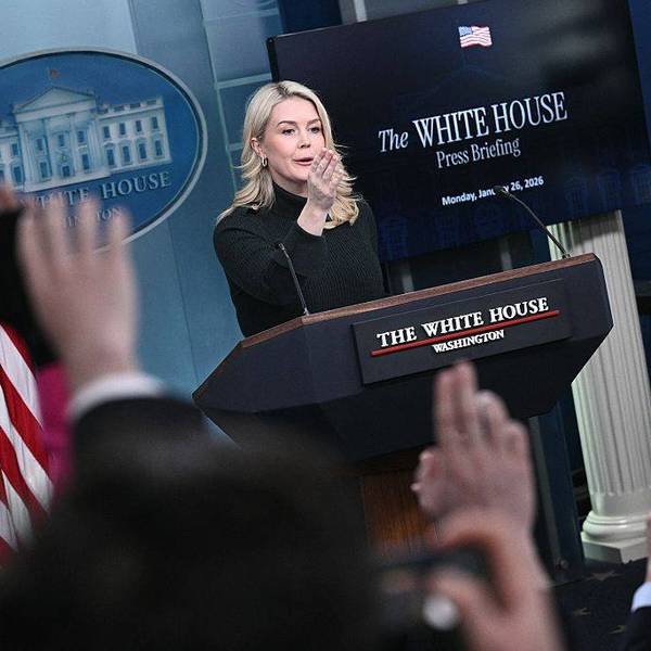 Critics Warn Corporate Media Is Failing in Face of White House Lies About Alex Pretti