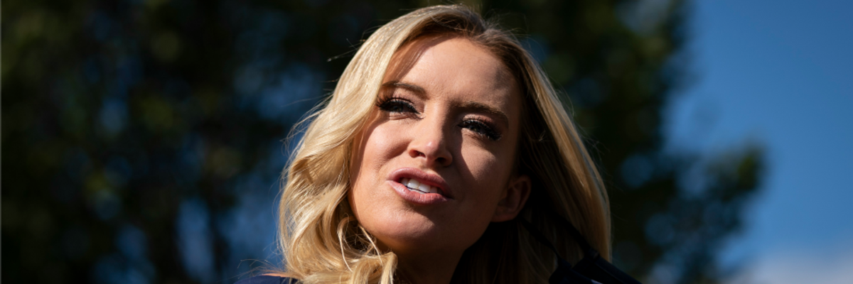 'She Has Recklessly Endangered Lives': Trump Press Secretary Tests Positive for Covid Day After Briefing Reporters Without Mask