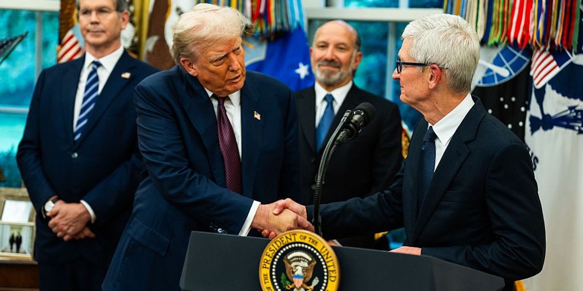 Big Business Rejoices as Trump Scraps Biden Order Combating 'Excessive Concentration of Industry'