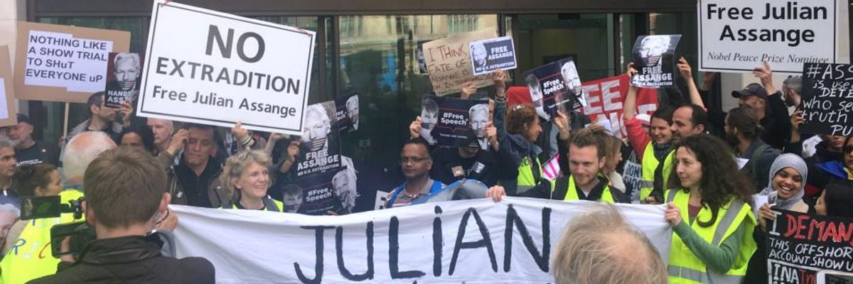 Rejecting Extradition to US, Assange Tells UK Court His Award-Winning Journalism Has Protected 'Many People'