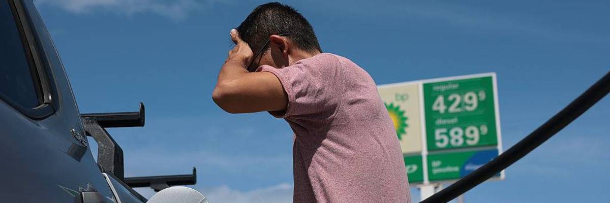 'Trump Is Deliberately Ruining the Economy': Inflation Soars Thanks to Illegal Iran War