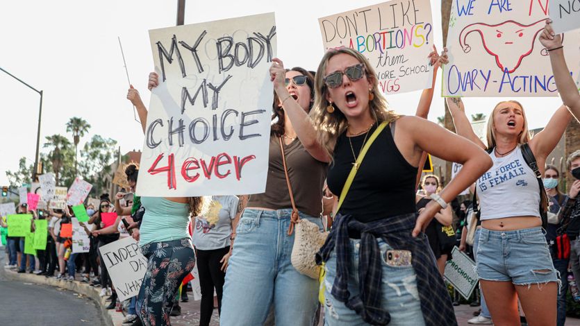 Women protest for abortion rights in Arizona