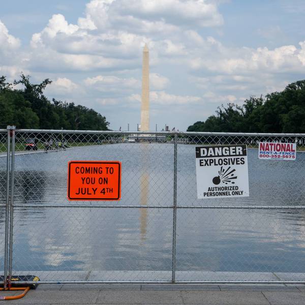 Work Continues On D.C.'s Reflecting Pool Amid Ongoing Restoration Problems