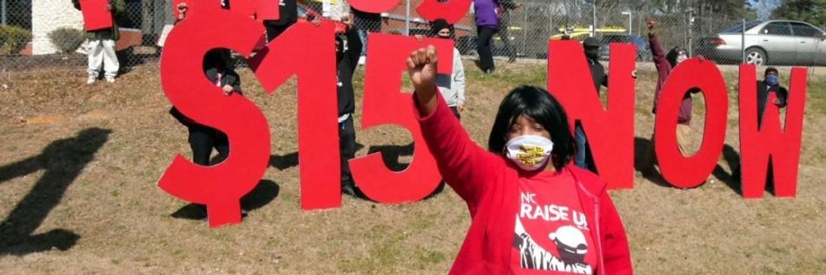 'A No-Brainer--And Long Overdue': Report Finds Raising Minimum Wage to $15 Would Boost Pay of 32 Million