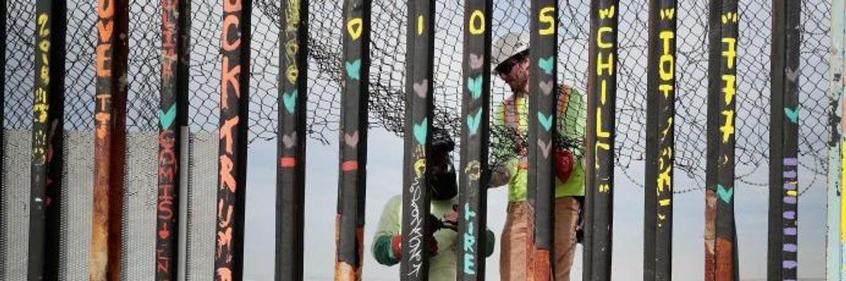 Fresh off 'MAGA Field Trip,' Steve Bannon, Erik Prince Among Right-Wing Crew Plotting Out Privatized Border Wall