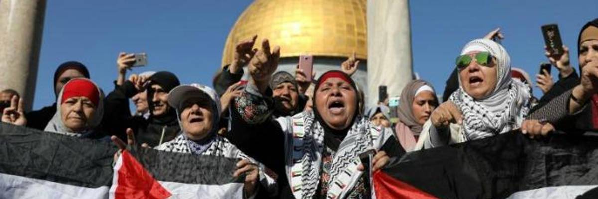 'Day of Rage' in Occupied Territories Amid Global Outcry Against Trump's Jerusalem Move