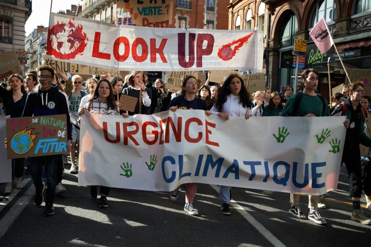 No Time to Waste': Don't Look Up Team Launches Studio to Push Back on  Climate Disinformation