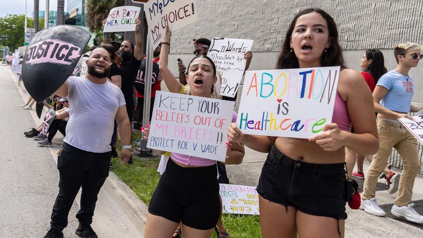 young pro-choice protesters in Florida