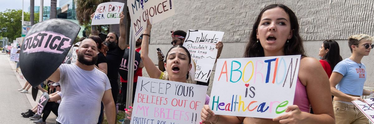 young pro-choice protesters in Florida