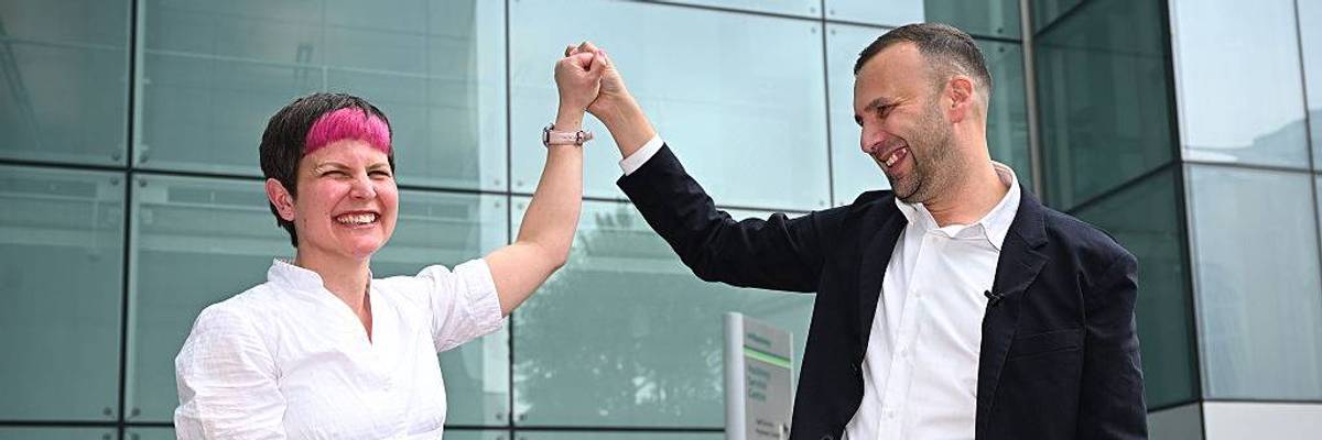 'Two Party Politics... Is Dead' in UK Says Green Party Leader After Labour Thrashed