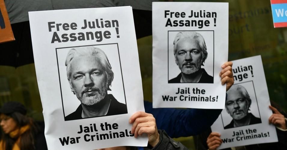 Drop Charges and Extradition Pursuit of Assange, Says Amnesty International, Denouncing US Govt's "Full-Scale Assault on the Right to Freedom of Expression"