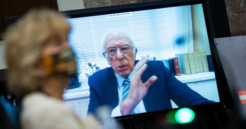 Pressed by Sanders, Trump Health Officials Agree Everyone in US Should Be Able to Get Covid-19 Vaccine Regardless of Income