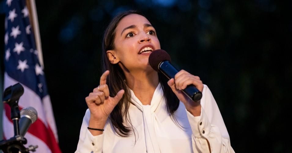 'Always About the Con': Ocasio-Cortez Says 'Virtually Every' Trump Policy Designed to Loot Public Coffers and Enrich His Cronies