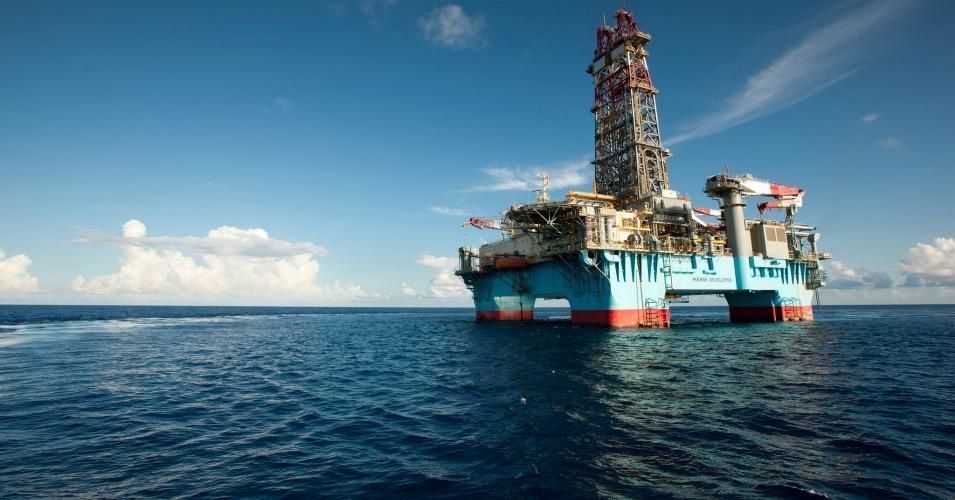 Obama's Offshore Drilling Proposal Based on Fossil Fuel Industry