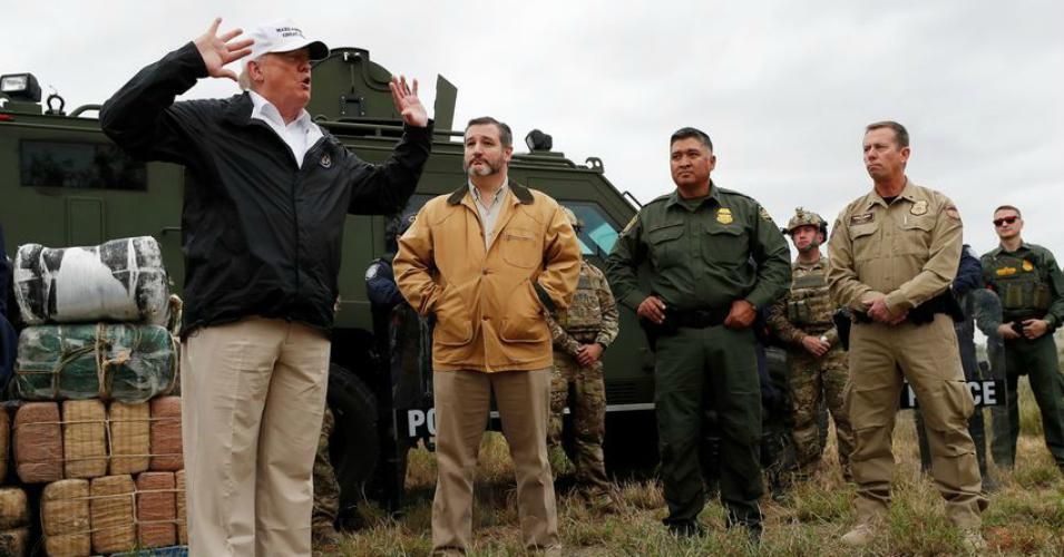 No Mere 'Stunt': Experts Warn Trump Emergency Declaration Would Spark 'Constitutional Crisis'