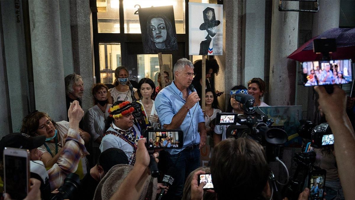 Steven Donziger, who has spent nearly two years on house arrest as a result of Chevron's retaliatory prosecution of him in the wake of his legal team's 2013 courtroom victory over the oil giant, spoke at a rally for his freedom outside his New York City apartment on July 6, 2021. (Photo: Steven Donziger via Twitter)