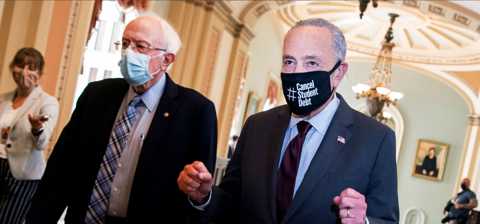 Bernie Sanders and Chuck Schumer on Capitol 