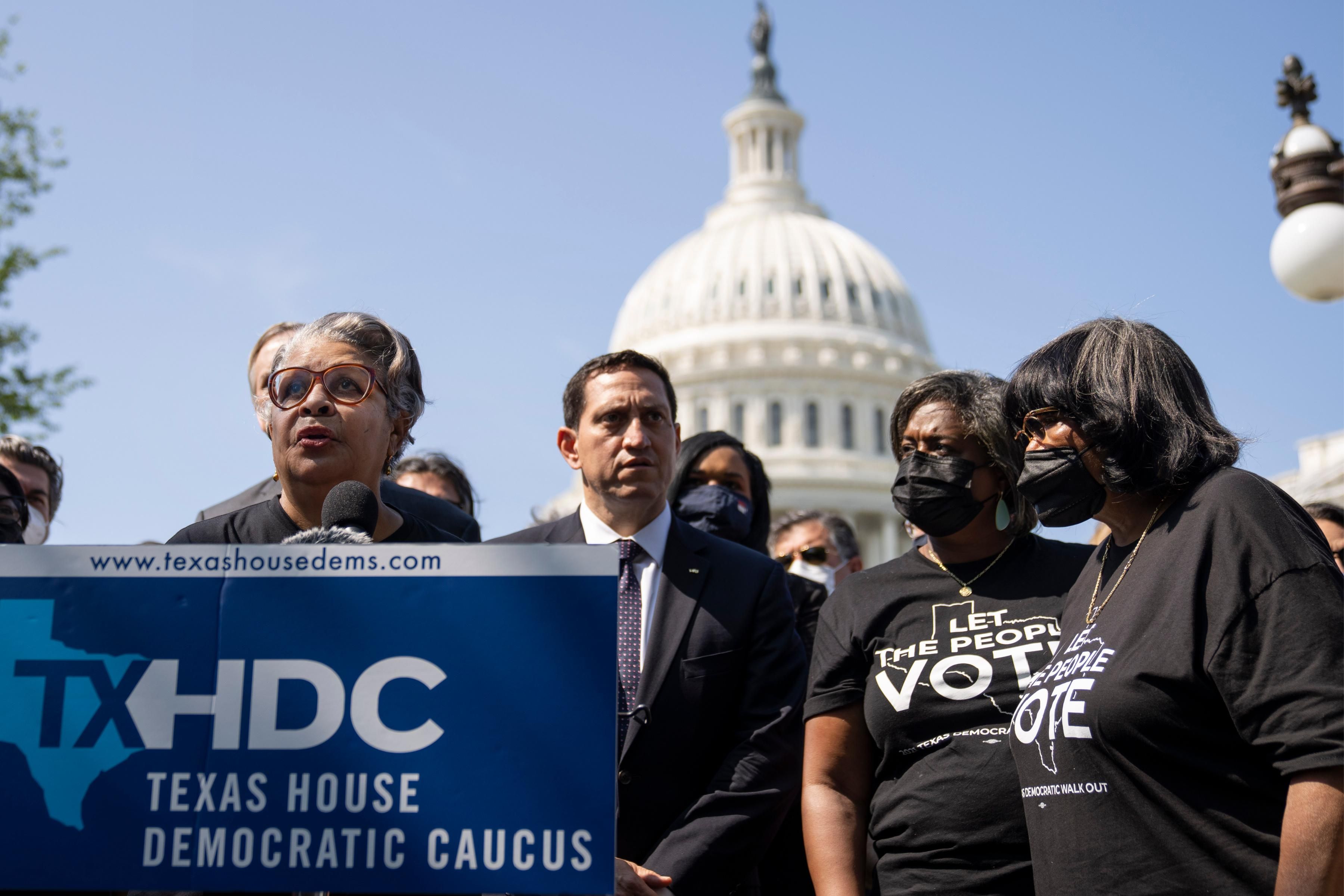 Texas Rep. Senfronia Thompson (D-141), joined by fellow Democratic state representatives, speaks during a news conference about voting rights outside the U.S. Capitol in Washington, D.C. on August 6, 2021. (Photo: Drew Angerer via Getty Images)