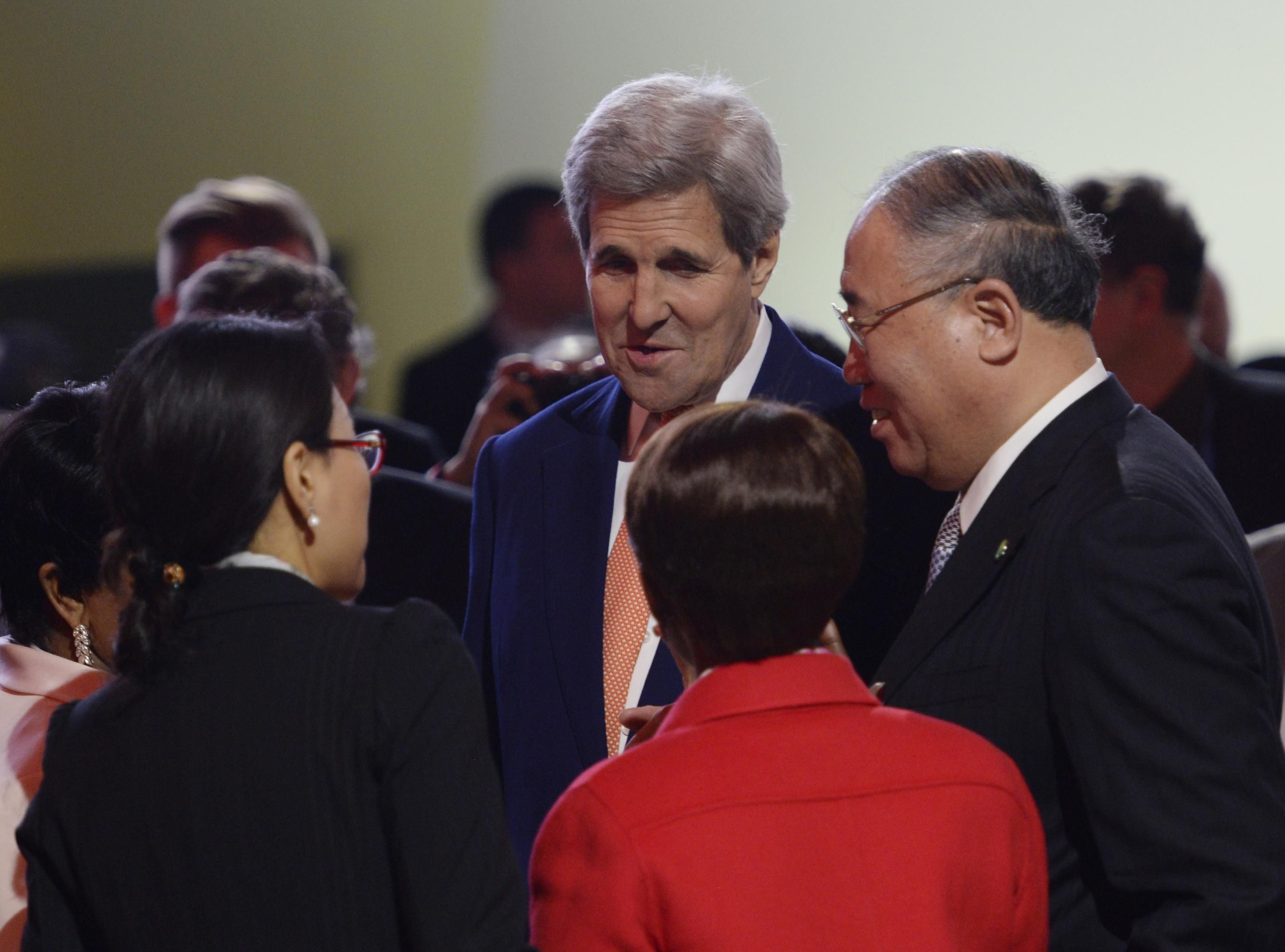 kerry and chinese officials