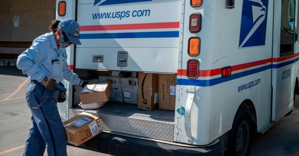 postal_service_trump