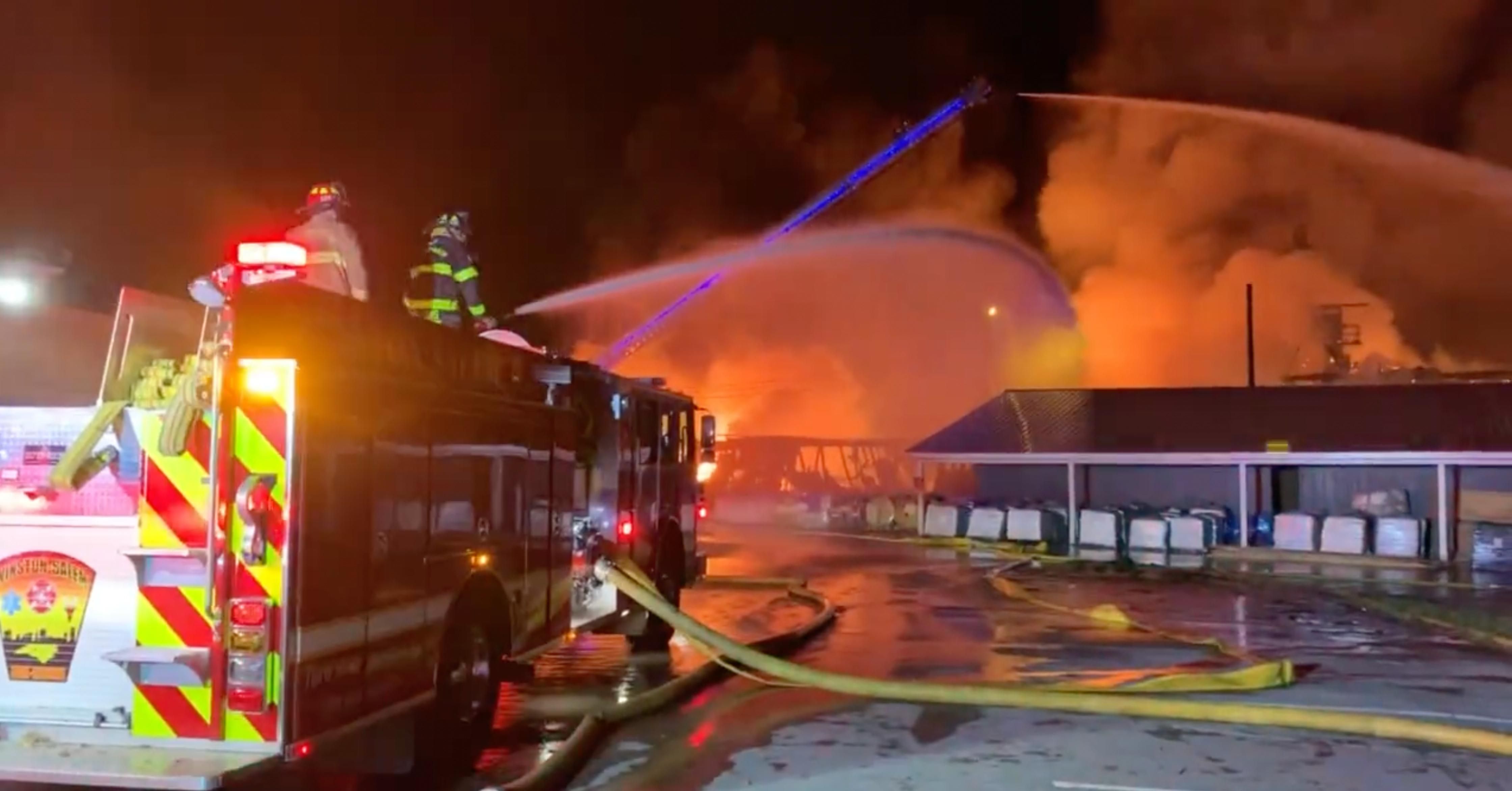 North Carolina Fertilizer Plant Fire Forces Thousands to Evacuate