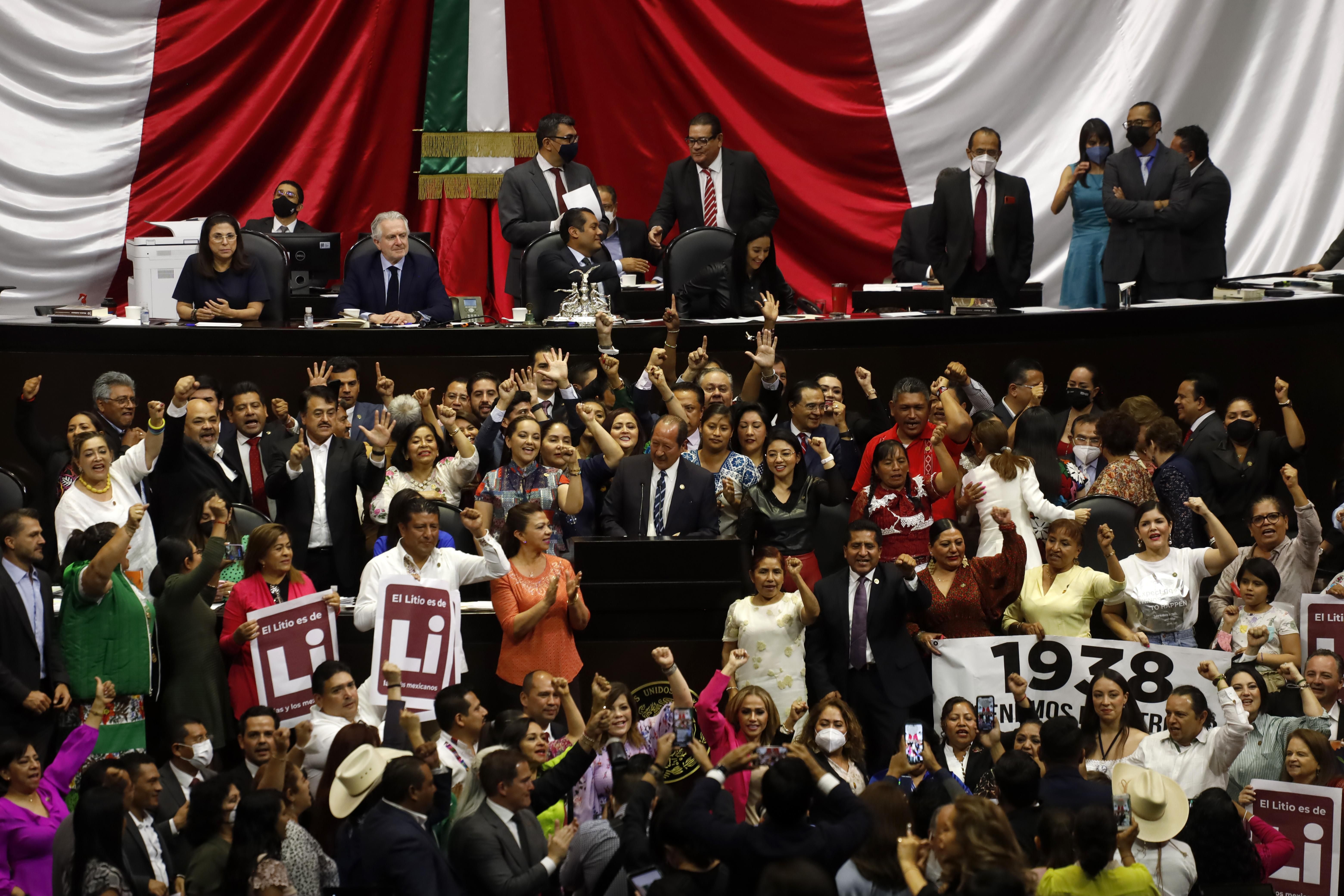 ​​​​​​​Lawmakers in the Mexican Chamber of Deputies celebrate the passage of a mining reform bill on April 18, 2022 in Mexico City. (Photo: Luis Barron/Eyepix Group/Future Publishing via Getty Images)