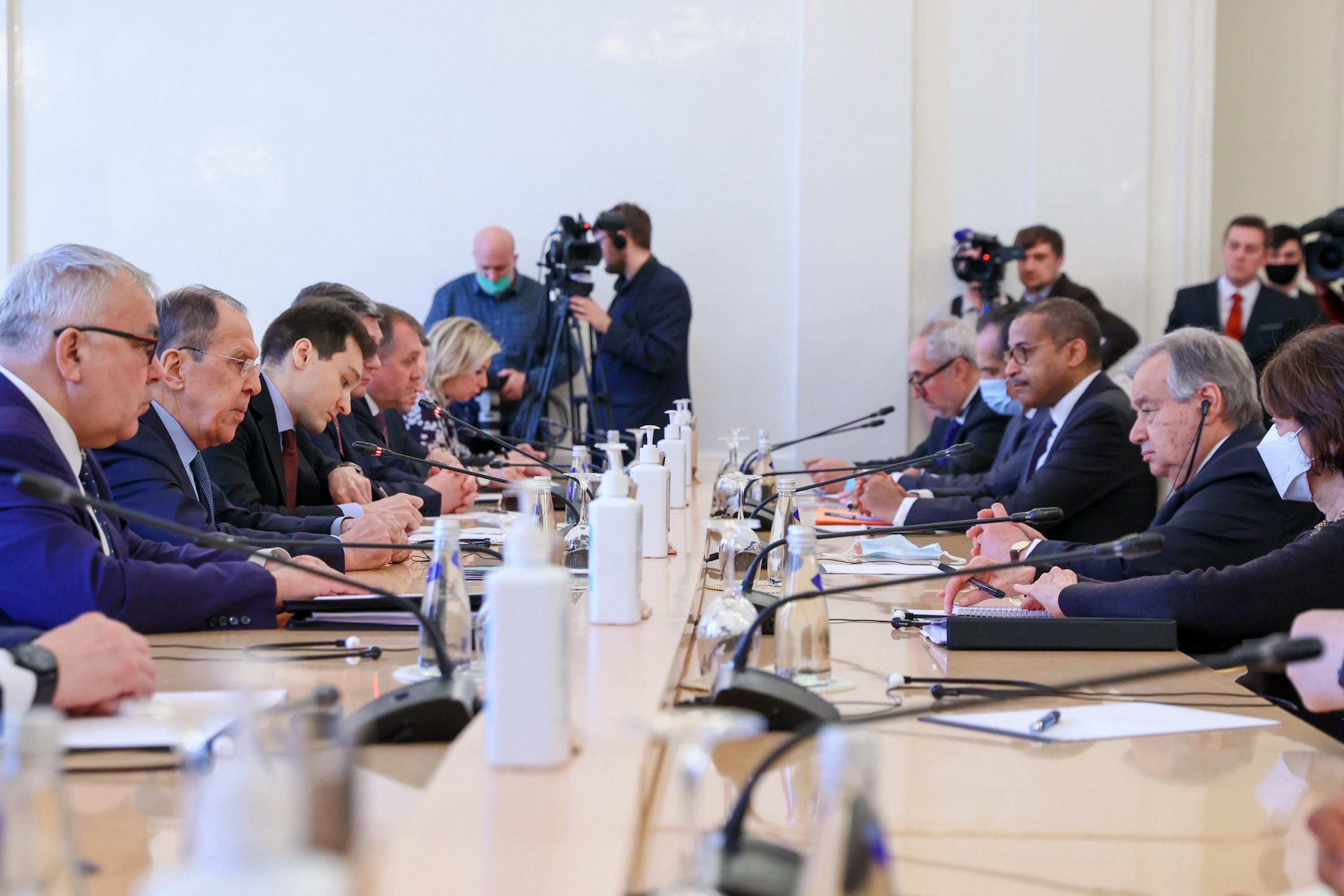 Russian Foreign Minister Sergei Lavrov (2nd L) meets United Nations Secretary-General António Guterres (2nd R) in Moscow on April 26, 2021. (Photo: Russian Foreign Ministry/Handout/Anadolu Agency via Getty Images)