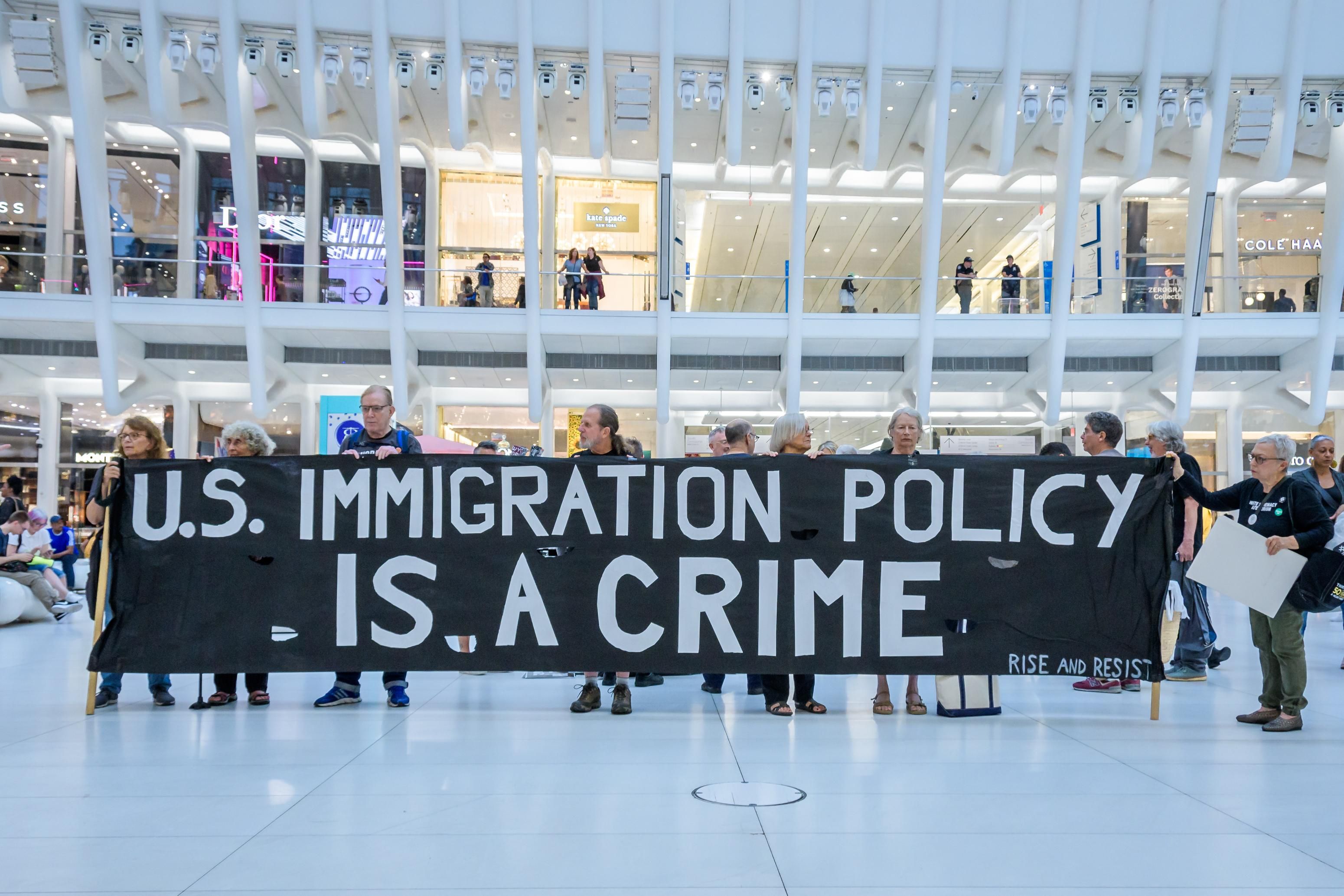 Immigration_crime