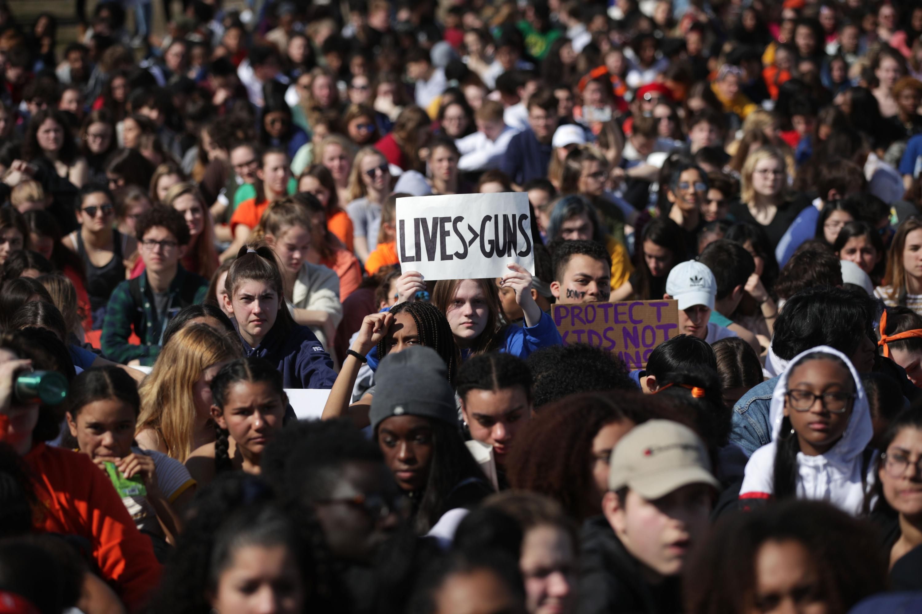Students rally for gun control