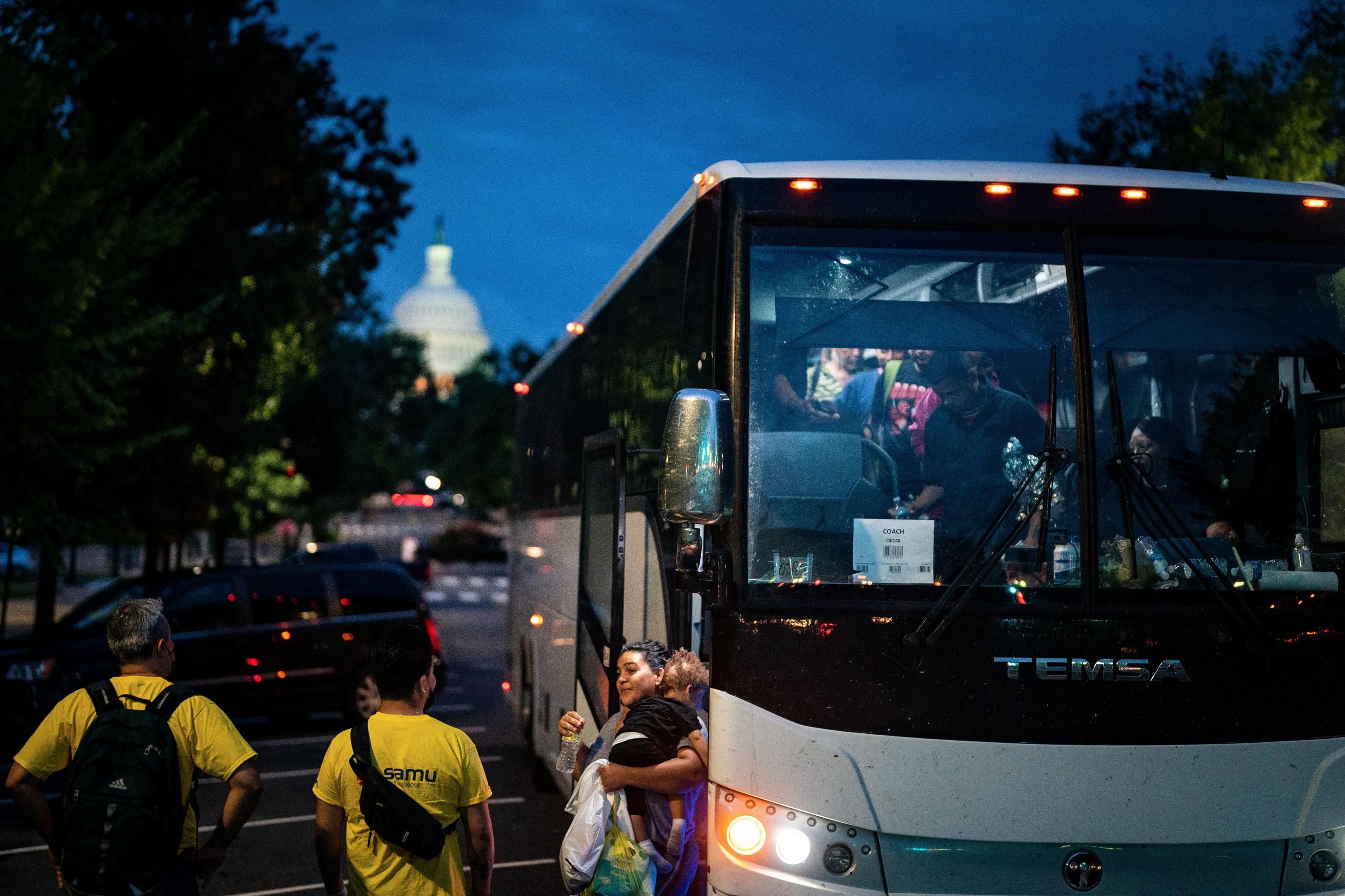 migrant_buses