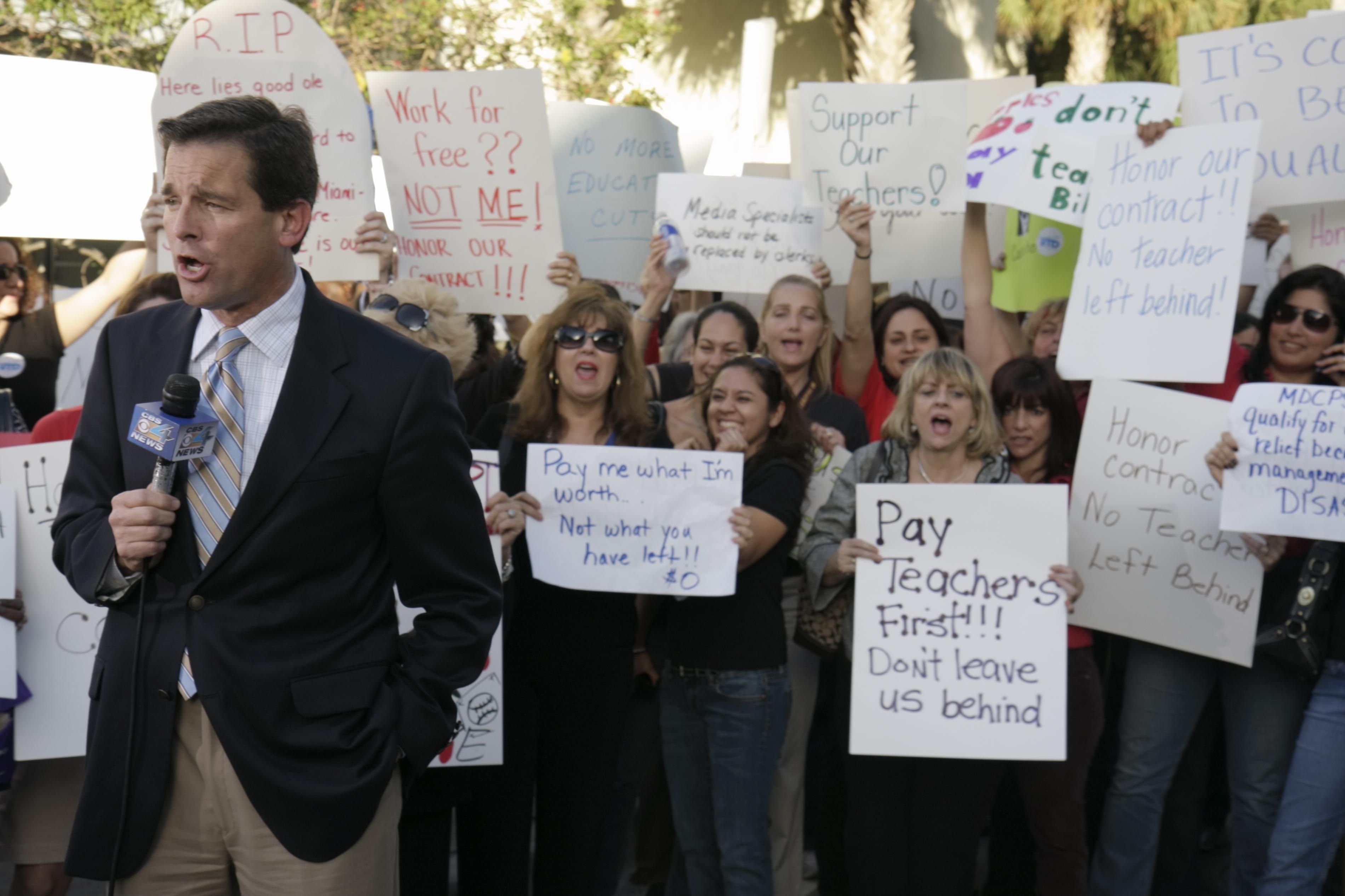 Local reporter working as teacher protest in Miami