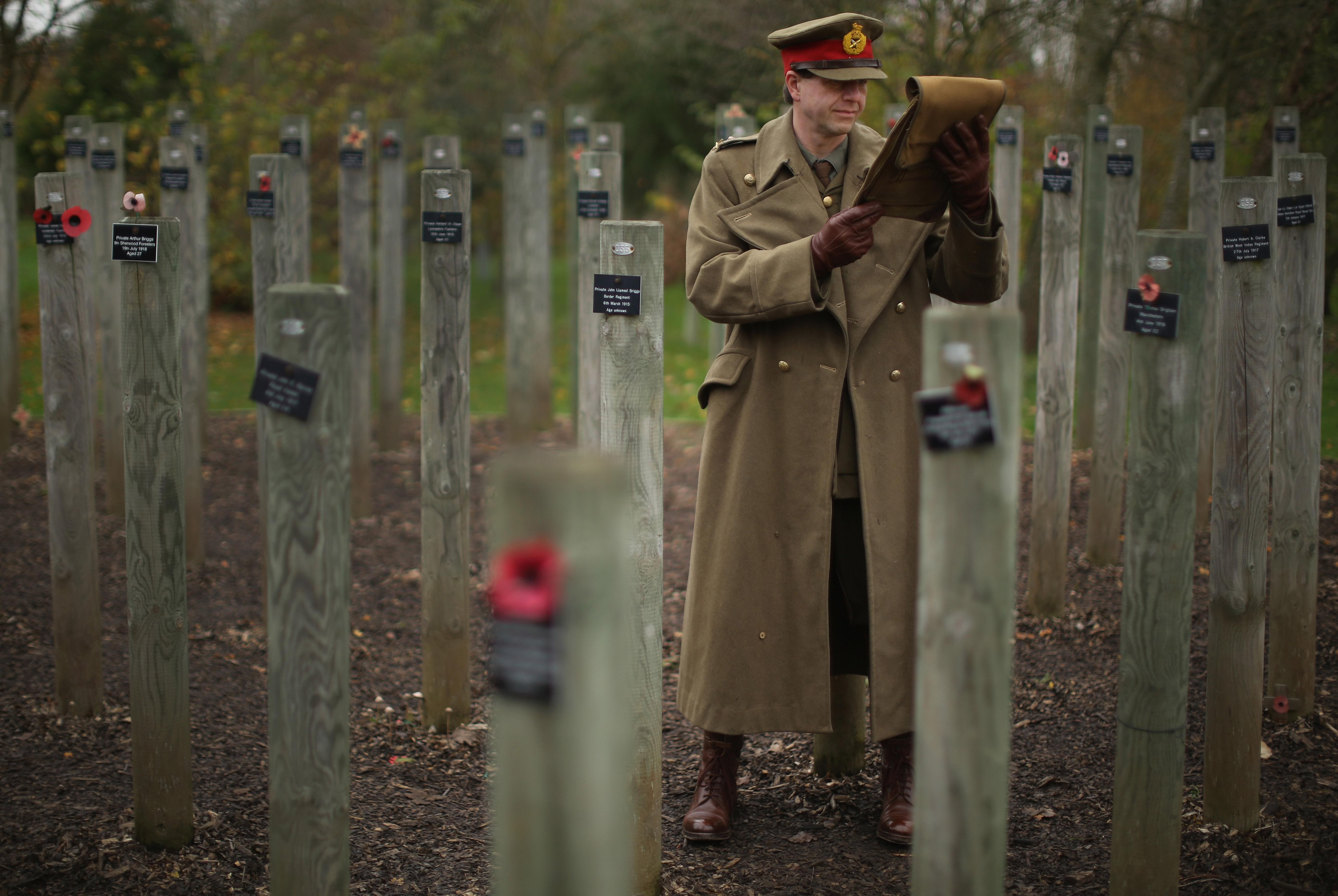 Actor depicts soldier during Christmas Truce of 1914