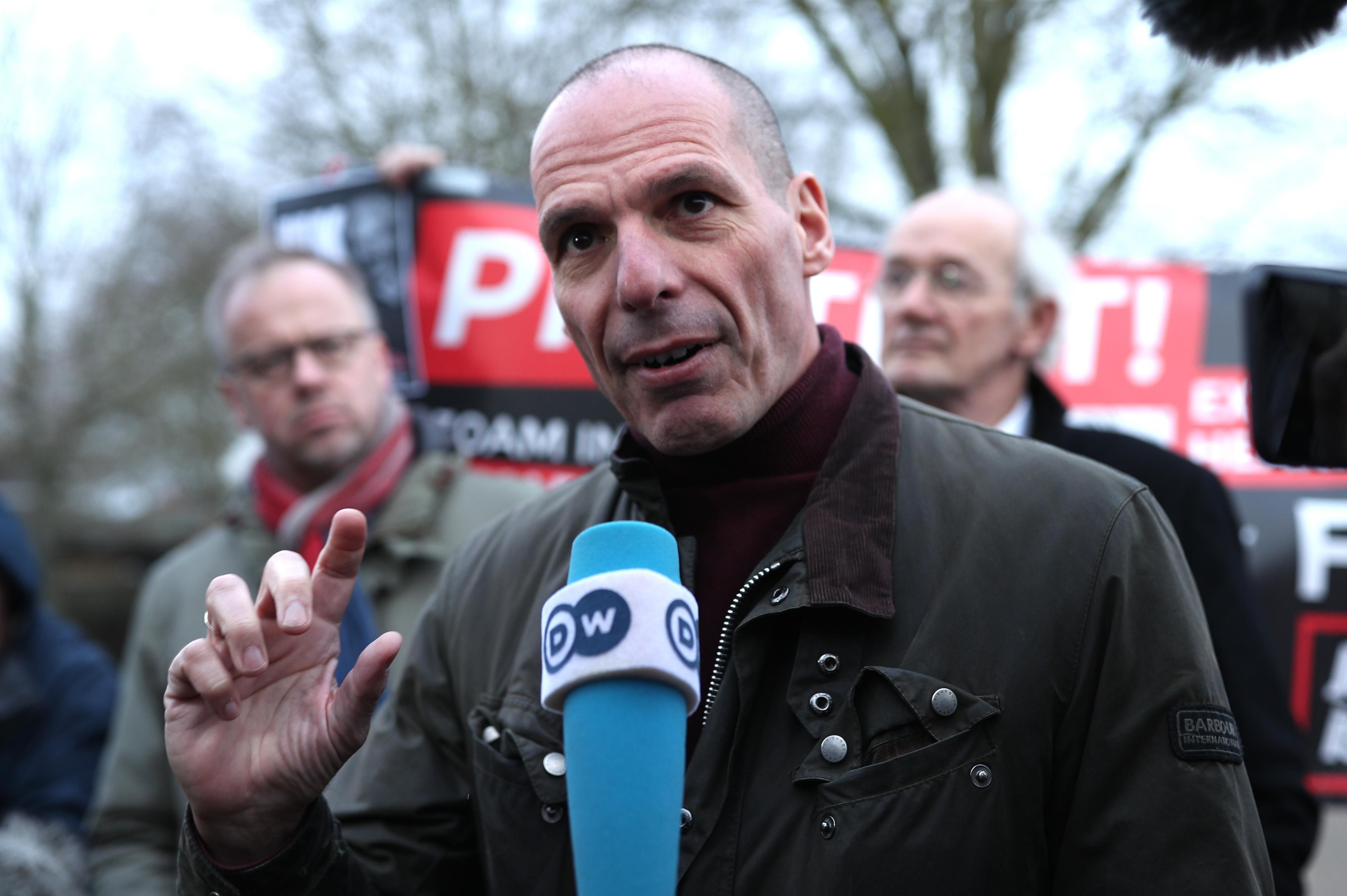 Greek economist Yanis Varoufakis speaks to the media after visiting Julian Assange at Belmarsh prison in London on February 23, 2020.