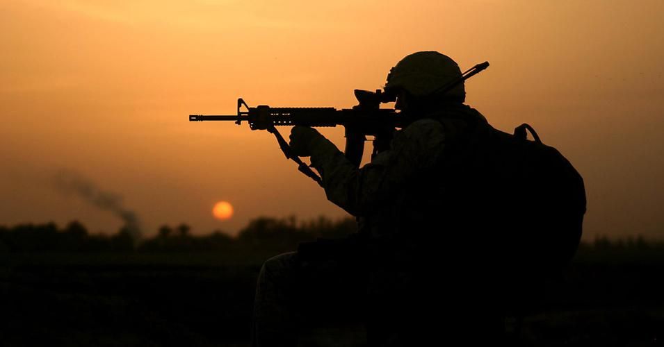 A member of the U.S. Marine Corps deployed during the Iraq War. (Photo: Cpl. Brian M. Henner/USMC/flickr/cc)