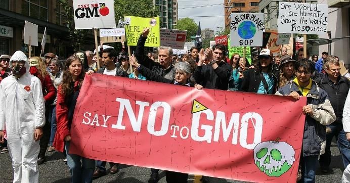 "Indians deserve to grow, produce, distribute good food for all, instead of bad food and fake food imposed by the unscientific, undemocratic, anti-national labelling rules for the profits of the GMO and junk food industry at the cost of people's health," author and food sovereignty activist Vandana Shiva wrote in a recent column. 