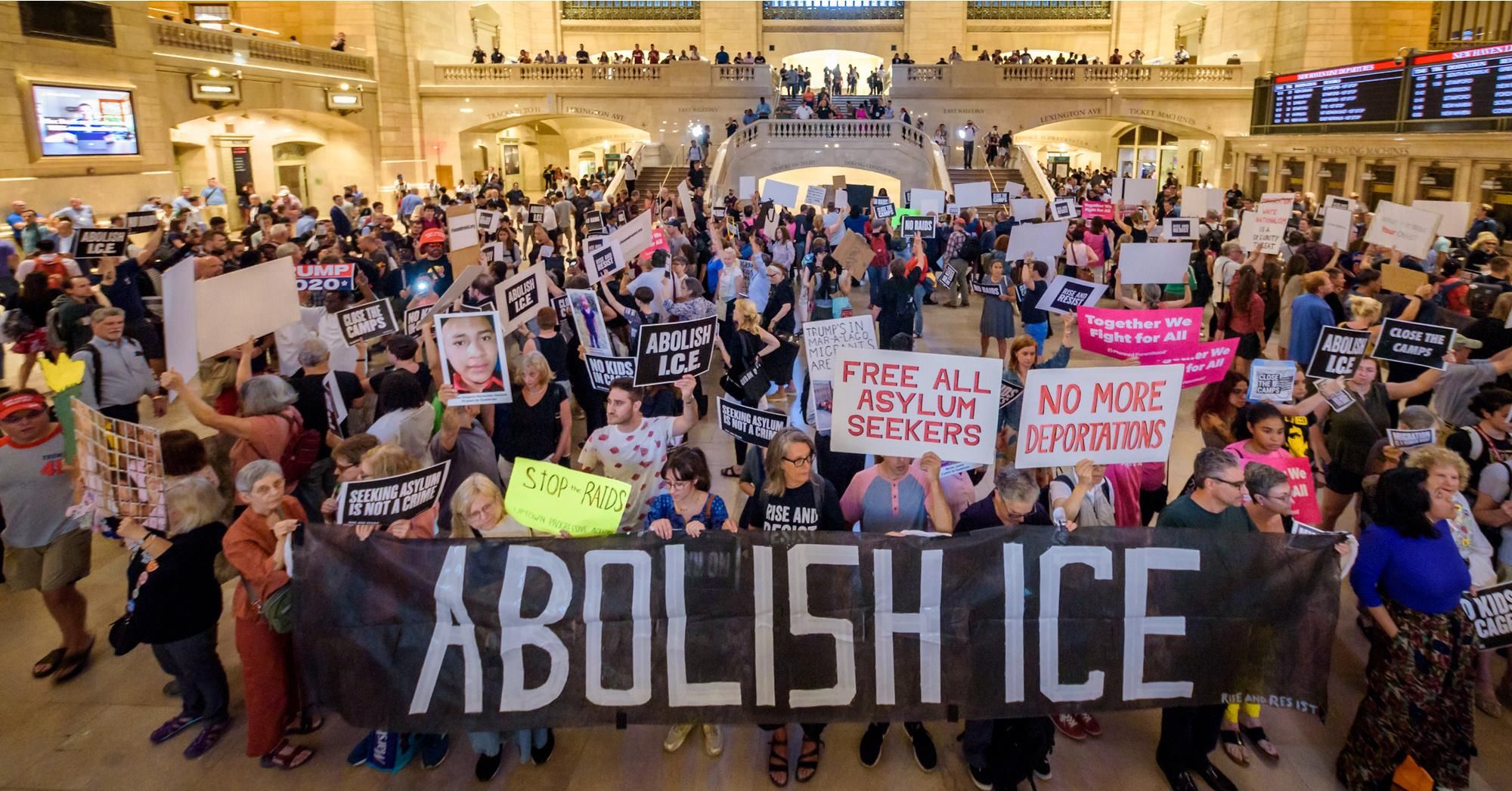 Activists participate in an "Abolish ICE" protest against the Trump administration's anti-immigrant policies in New York City's Grand Central Station on August 29, 2019. (Photo: Erik McGregor/LightRocket via Getty Images) 