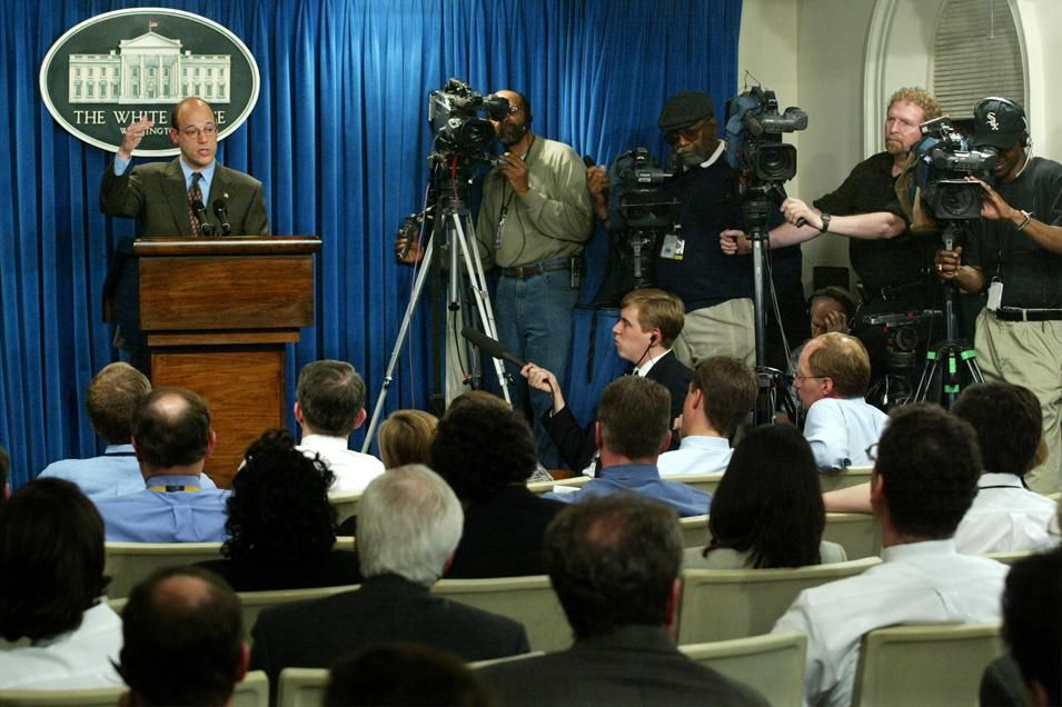 Russell Mokhiber questions White House Press Secretary Ari Fleischer