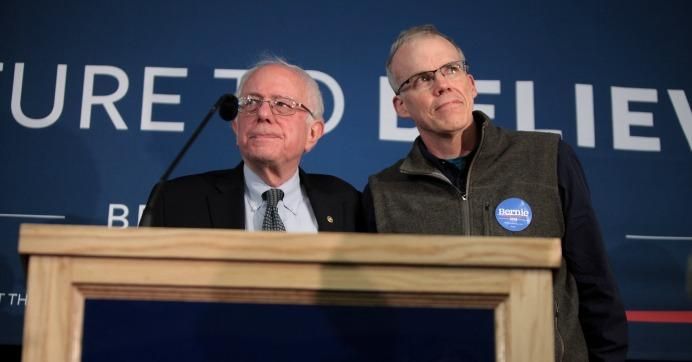 Political allies Sen. Bernie Sanders and Bill McKibben are advocating for electing Democratic nominee Hillary Clinton. The "good news," McKibben writes, "is that when she wins, none of us will be under the slightest illusion about who she is." (Photo: Gage Skidmore/cc/flickr)