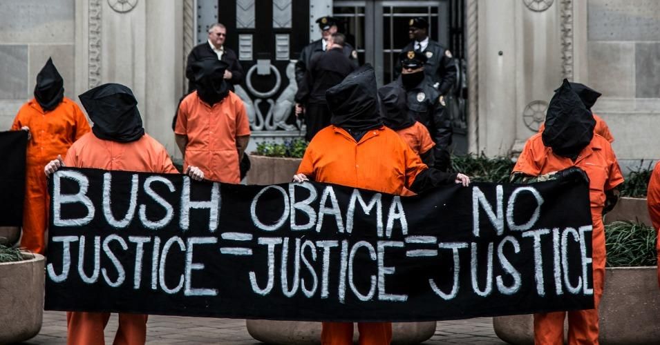 Demonstrators outside the U.S. Department of Justice protesting the government's inhuman treatment of prisoners. (Photo: Justin Norman/cc/flickr)