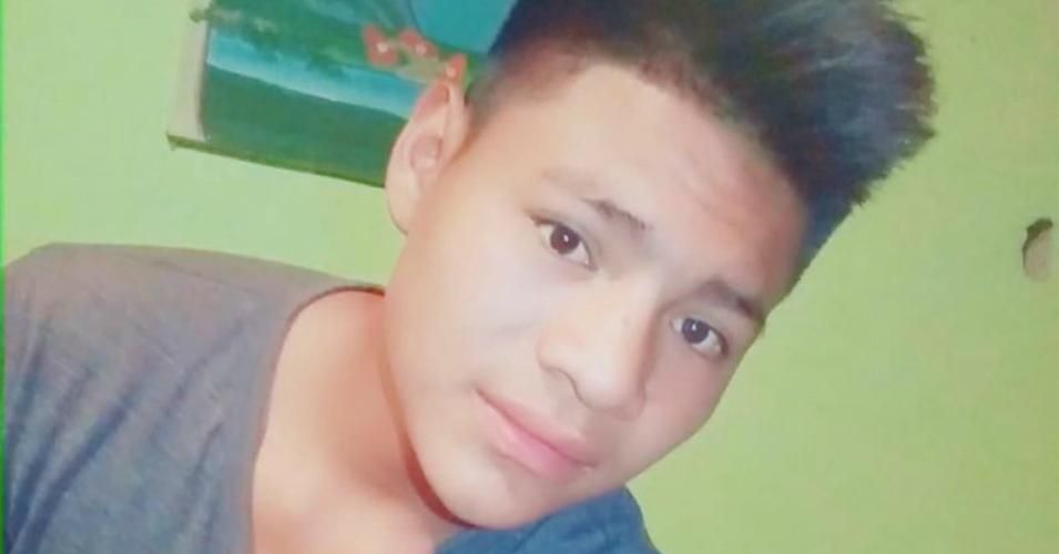 Carlos Gregorio Hernandez Vasquez, a 16-year-old Guatemalan migrant, was seriously ill when immigration agents put him in a small South Texas holding cell with another sick boy on the afternoon of May 19. By the next morning, he was dead. (Photo: via Facebook)