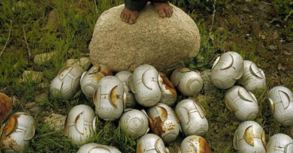 banks top cluster bomb investment hall  shame report