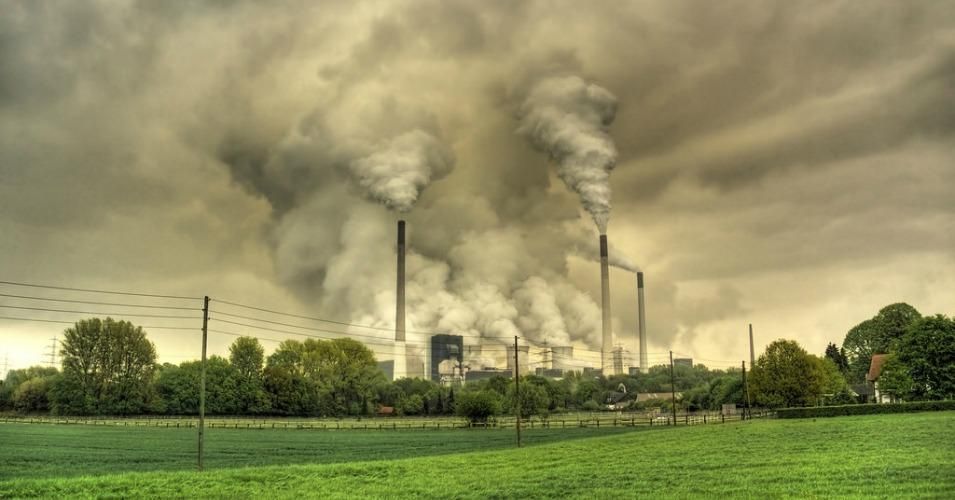 A coal-fired power plant in Germany. (Photo: Guy Gorek/cc/flickr)