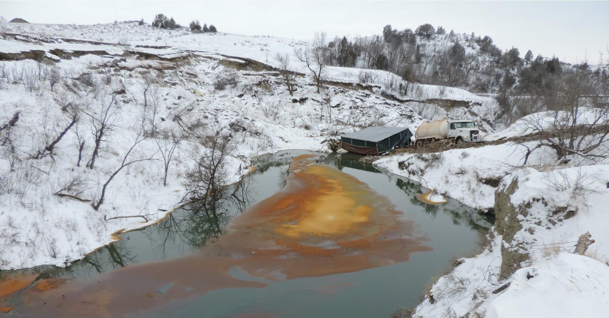 In December 2016, the Belle Fourche pipeline spilled 180,000 gallons of crude oil into the Ash Coulee Creek in North Dakota, just a couple hours' drive from the site of a massive Indigenous-led protest against the Dakota Access Pipeline at Standing Rock. (Photo: Jennifer Skjod/North Dakota Department of Health) 