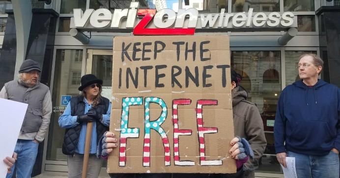 Verizon FCC protest