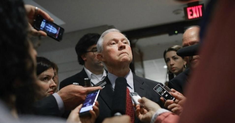 Lawmakers must "make it clear that no one is above the law, by demanding an independent criminal investigation of Sessions' Senate testimony," wrote Richard Eskow, senior fellow at Campaign for America's Future. (Photo: Chip Somodevilla/Getty Images)