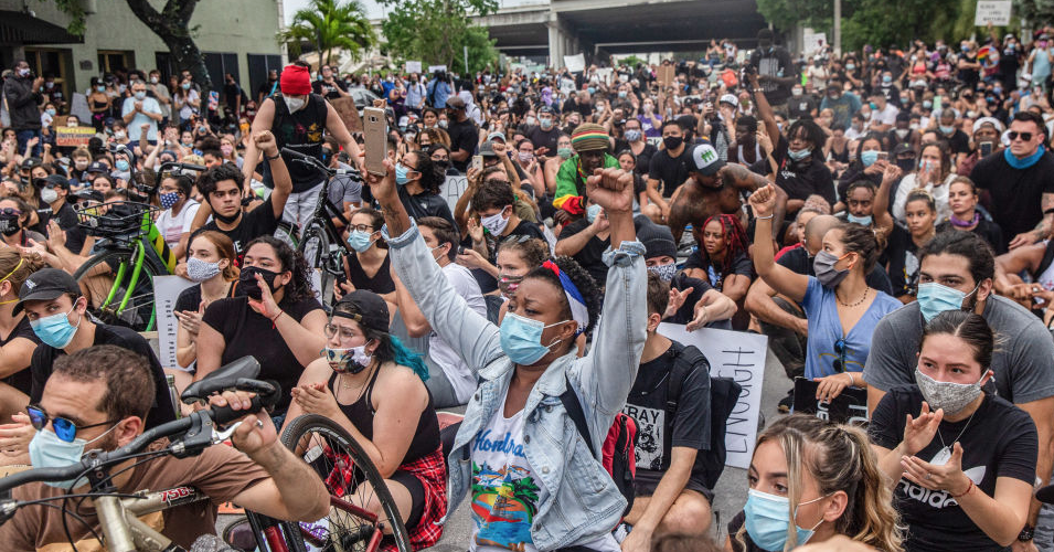 Demonstrators at a peaceful Black Lives Matter protest in Miami, Florida on June 6, 2020. (Photo: LightRocket/Getty Images)