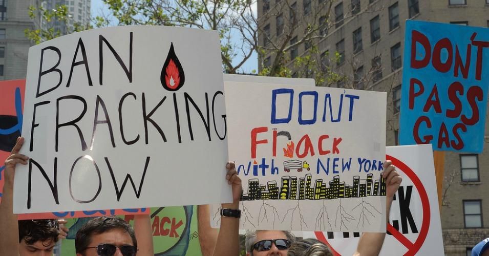 At an anti-fracking rally in New York in 2011. The state has since banned fracking entirely. (Photo: Adrian Kinloch/flickr/cc)