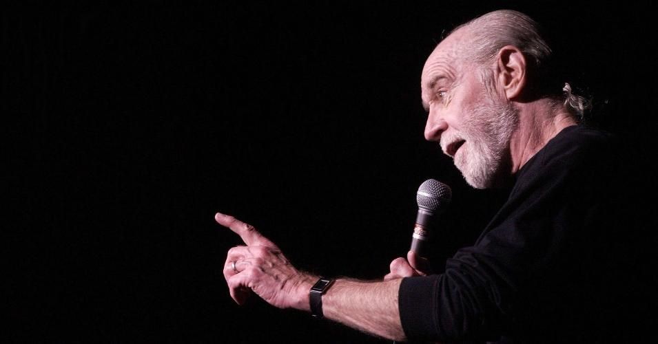 Comedian George Carlin performing at Paramount Theater in New York City on April 24th, 1992 during his eighth recorded special for HBO. (Photo: via Scrapsfromtheleft.com)