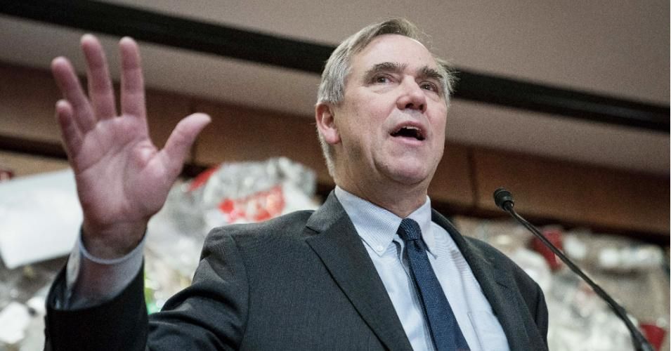 Sen. Jeff Merkley (D-Ore.) speaks during a news conference called "Break Free From Plastic Pollution Act of 2020," in the U.S. Capitol on February 11, 2020 in Washington, D.C. (Photo: Sarah Silbiger/Getty Images)