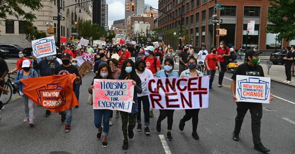 Activists and relief groups in New York City join a "No Evictions, No Police" national day of action protesting against law enforcement who forcibly remove people from homes on September 1, 2020. (Photo: Angela Weiss/AFP via Getty Images)